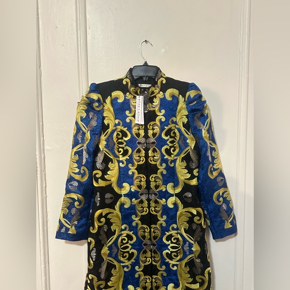 ALICE + OLIVIA THOMAS EMBROIDERED COAT - Picture 4 of 16